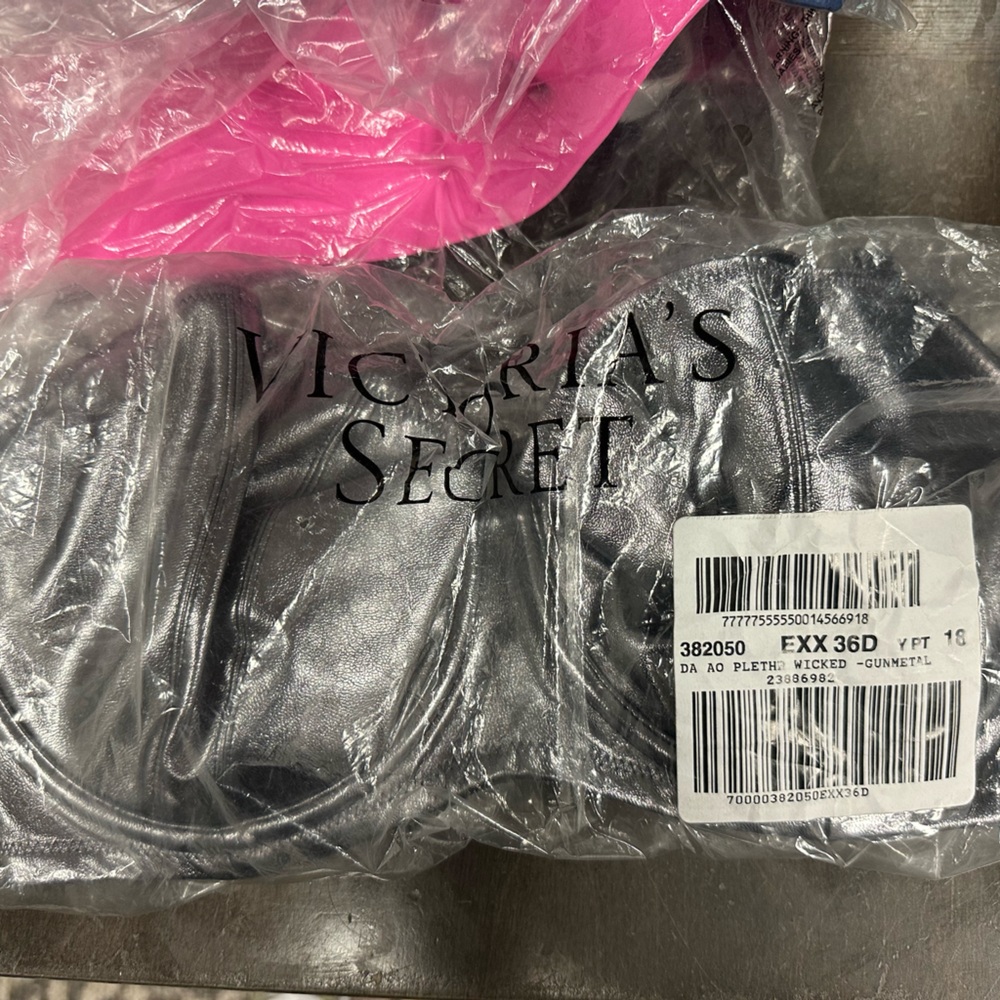 New Victoria Secret Bra 36C
